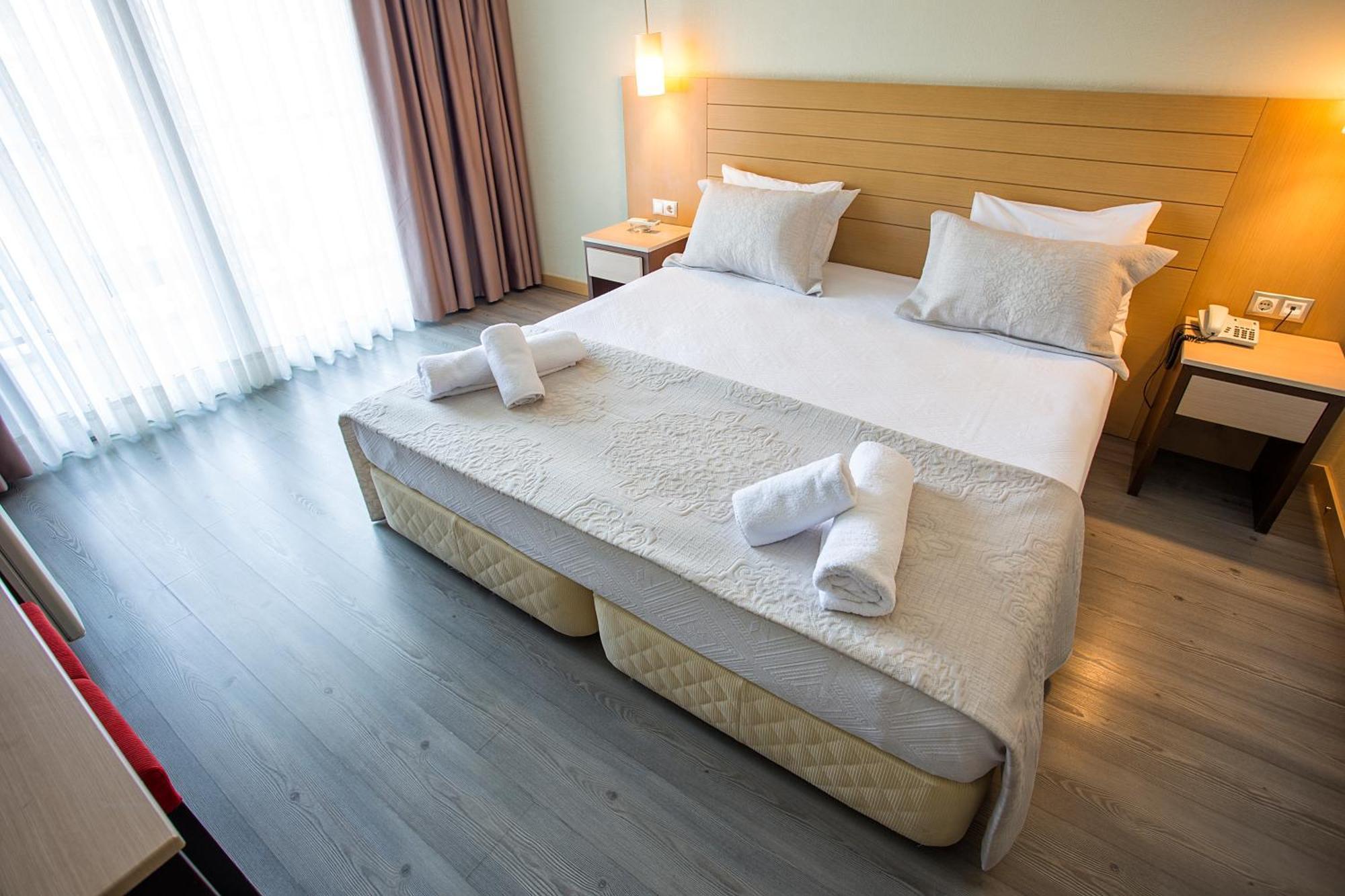 Cilek Marina Otel เซสเม ภายนอก รูปภาพ