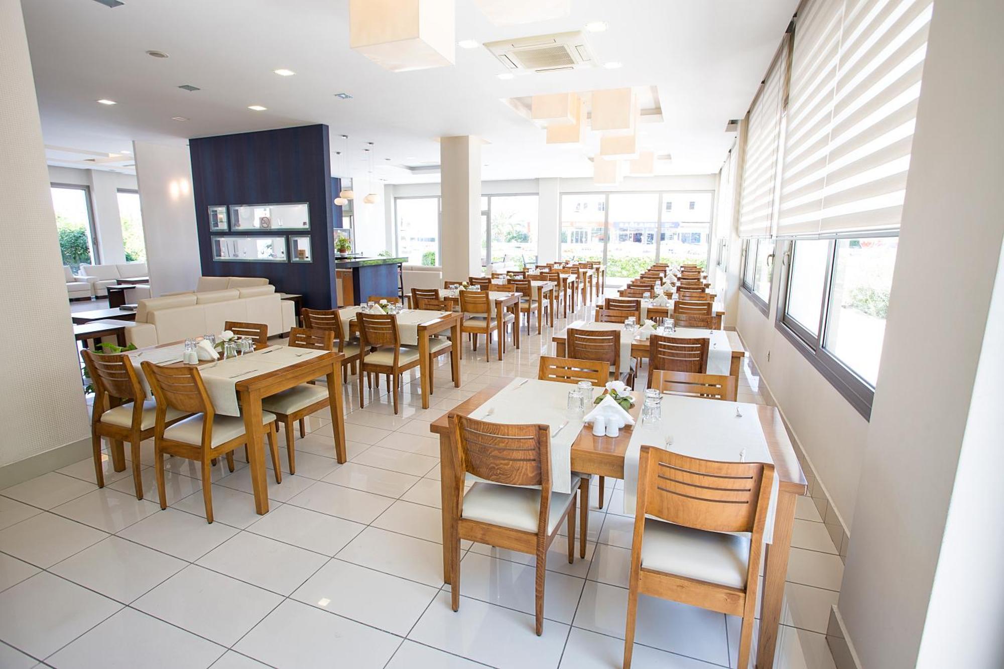 Cilek Marina Otel เซสเม ภายนอก รูปภาพ