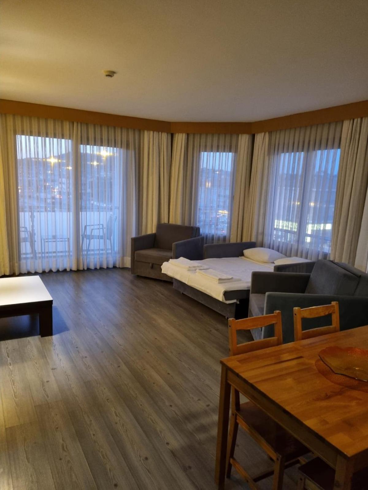 Cilek Marina Otel เซสเม ภายนอก รูปภาพ
