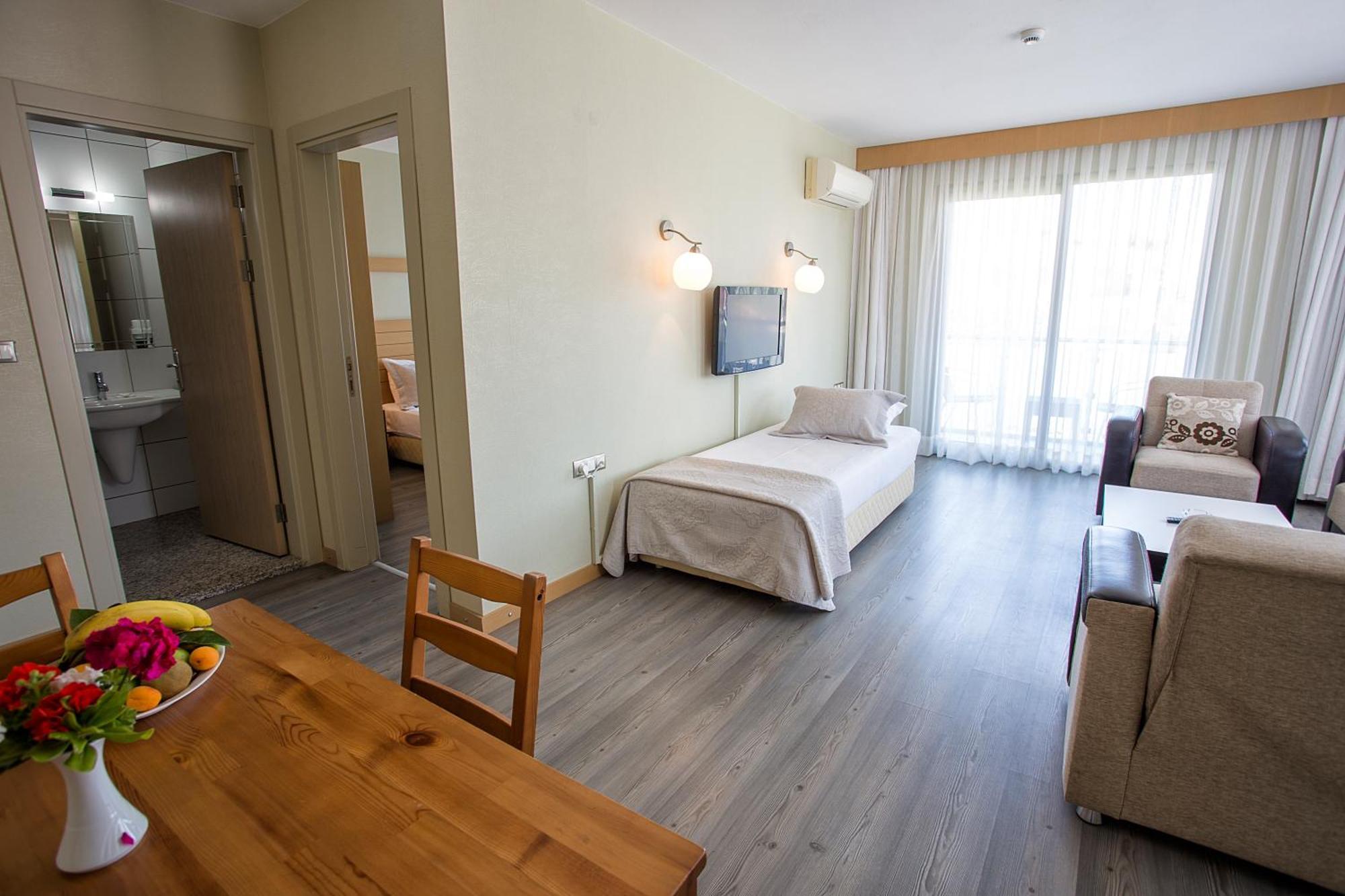 Cilek Marina Otel เซสเม ภายนอก รูปภาพ